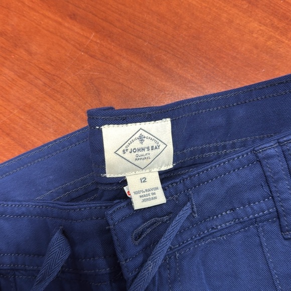 St. John’s bay pants size 12 // 082004 - Picture 2 of 2